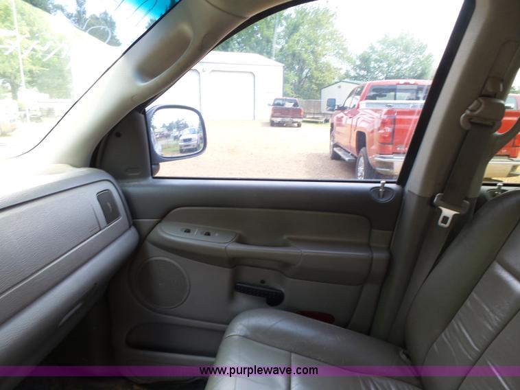 image for item K7059 2004 Dodge Ram 1500 Quad Cab pickup truck