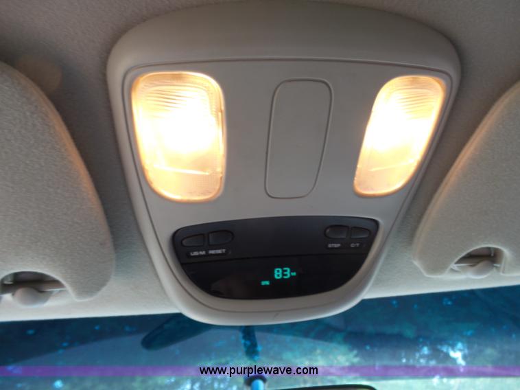 image for item K7059 2004 Dodge Ram 1500 Quad Cab pickup truck