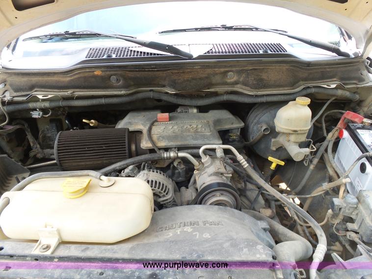 image for item K7059 2004 Dodge Ram 1500 Quad Cab pickup truck