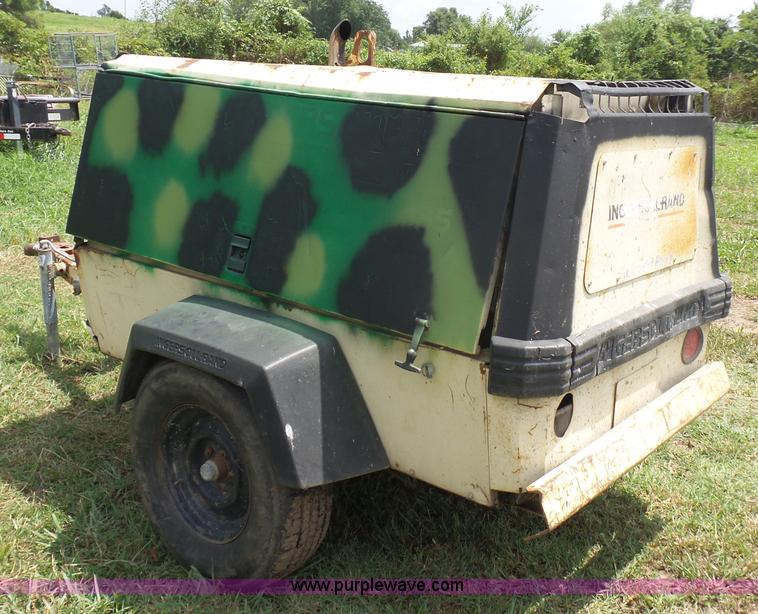 image for item K7067 1999 Ingersoll Rand P185WJD air compressor