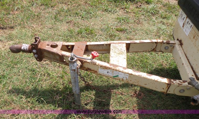 image for item K7067 1999 Ingersoll Rand P185WJD air compressor