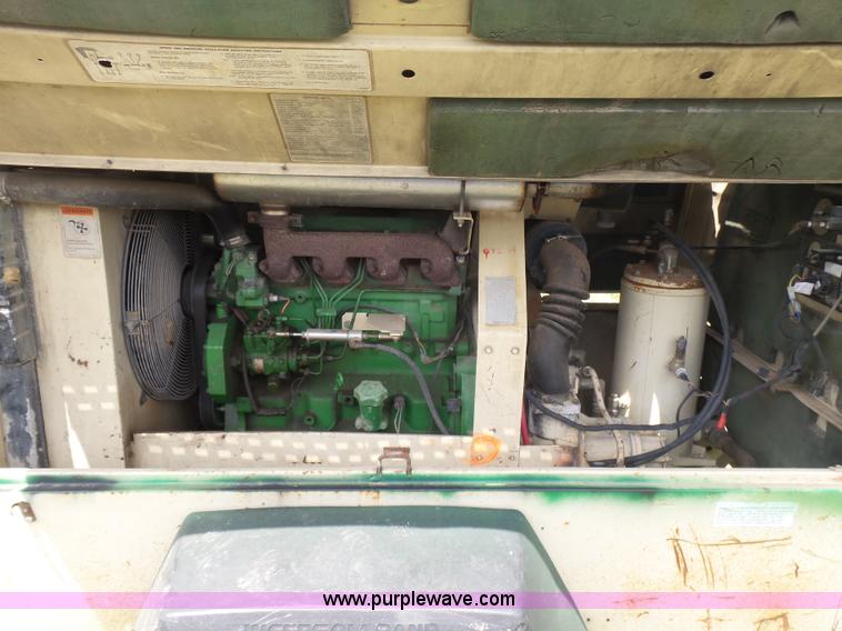 image for item K7067 1999 Ingersoll Rand P185WJD air compressor