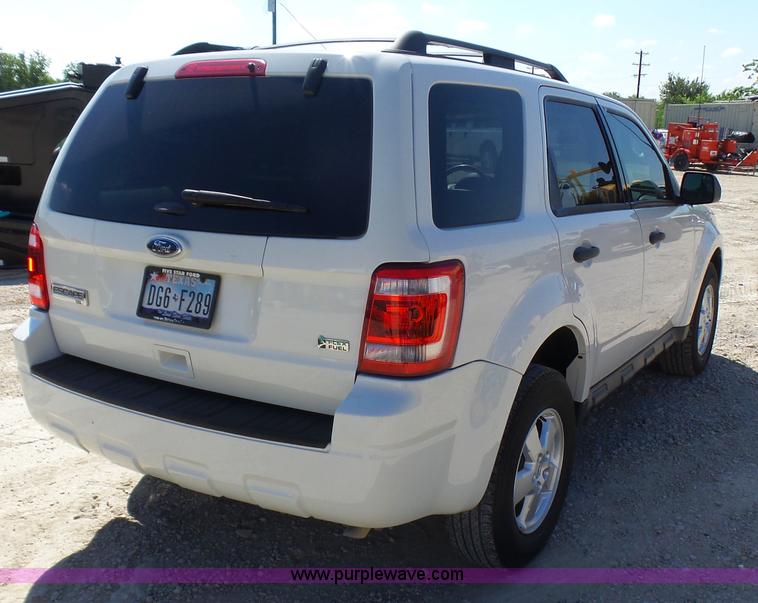 image for item L1569 2012 Ford Escape XLT SUV