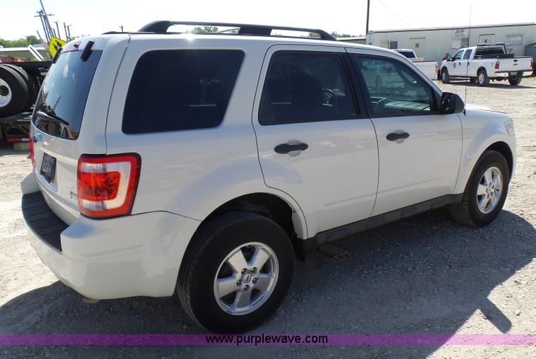 image for item L1569 2012 Ford Escape XLT SUV