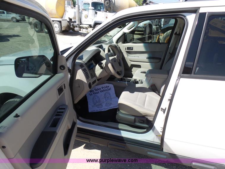 image for item L1569 2012 Ford Escape XLT SUV