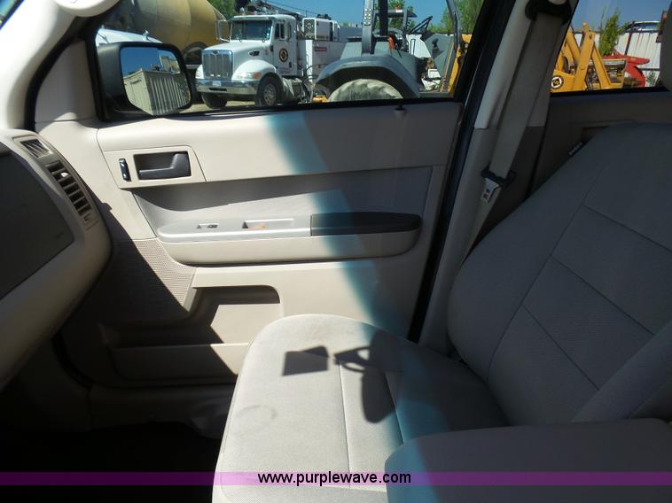 image for item L1569 2012 Ford Escape XLT SUV