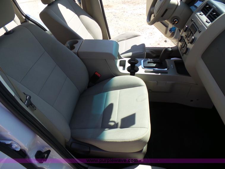 image for item L1569 2012 Ford Escape XLT SUV