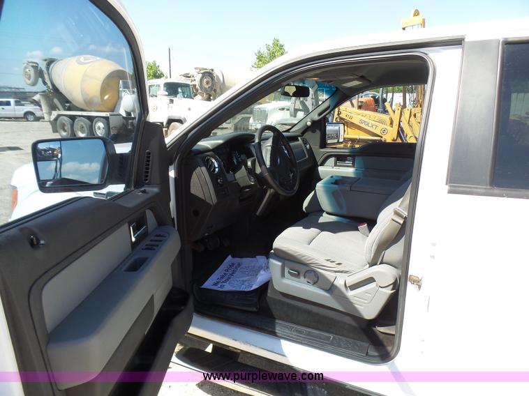 image for item L1570 2013 Ford F150 XLT SuperCrew pickup truck