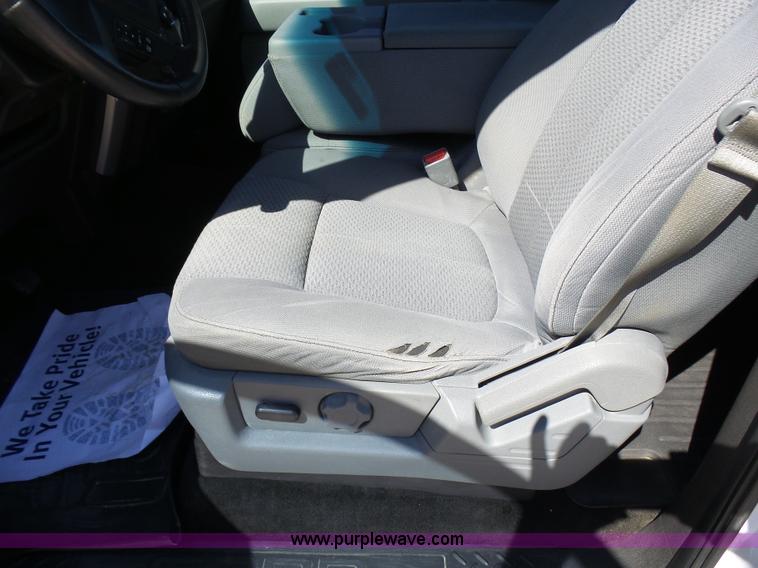 image for item L1570 2013 Ford F150 XLT SuperCrew pickup truck