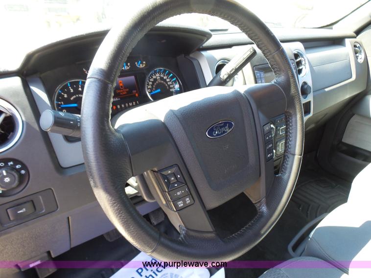 image for item L1570 2013 Ford F150 XLT SuperCrew pickup truck