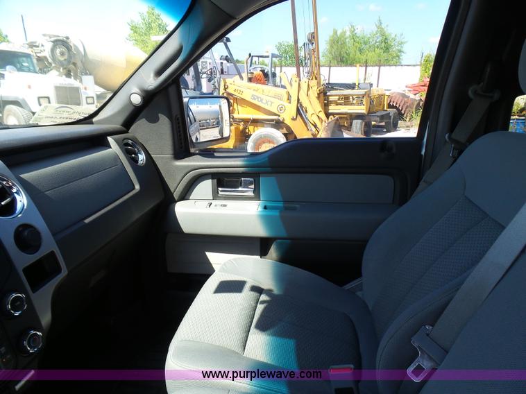 image for item L1570 2013 Ford F150 XLT SuperCrew pickup truck