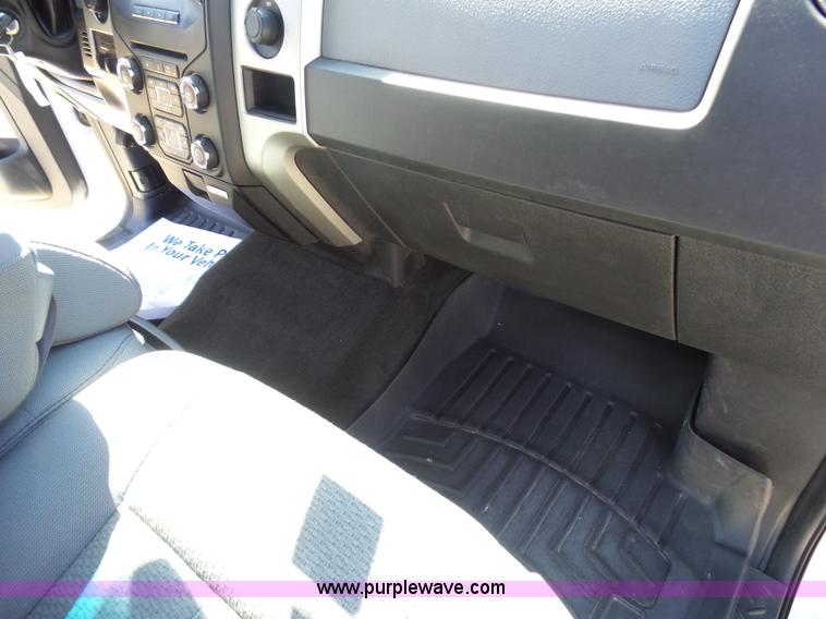 image for item L1570 2013 Ford F150 XLT SuperCrew pickup truck