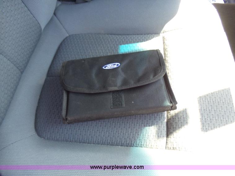 image for item L1570 2013 Ford F150 XLT SuperCrew pickup truck