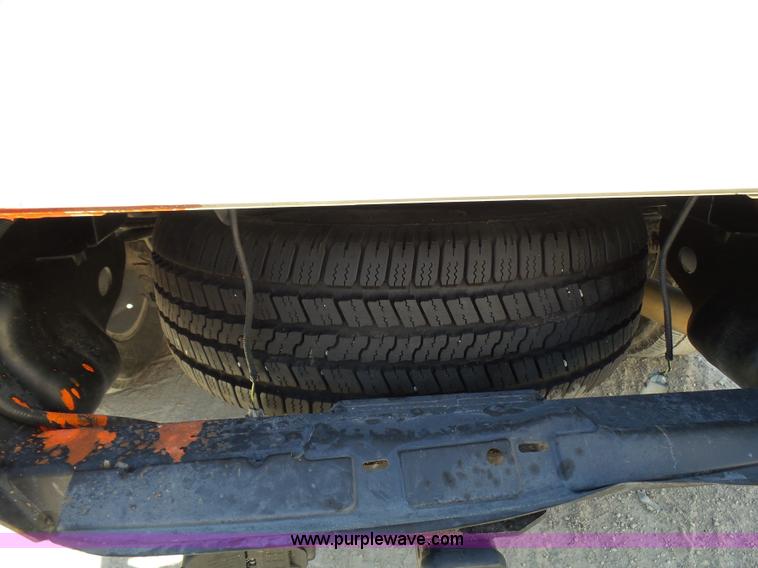 image for item L1570 2013 Ford F150 XLT SuperCrew pickup truck