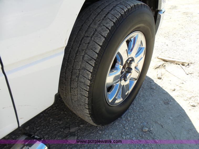 image for item L1570 2013 Ford F150 XLT SuperCrew pickup truck