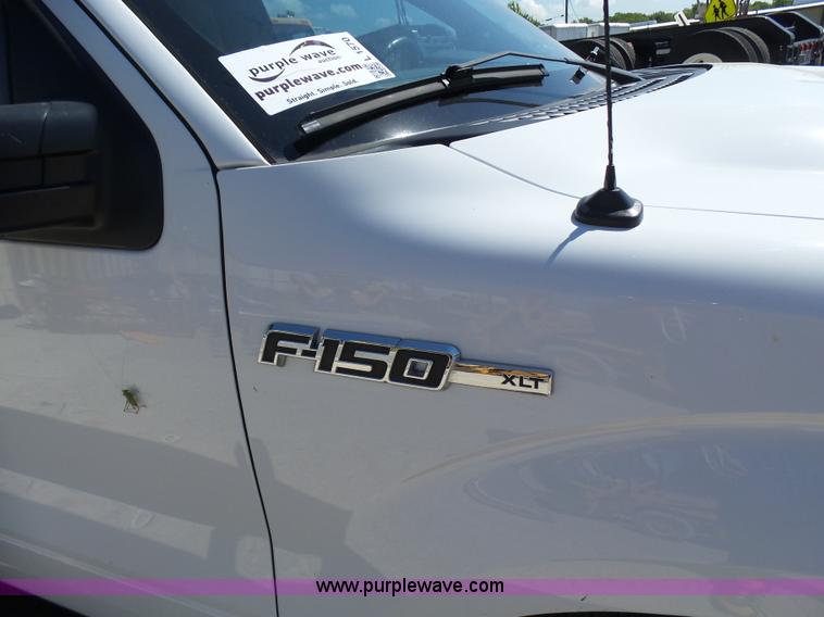 image for item L1570 2013 Ford F150 XLT SuperCrew pickup truck