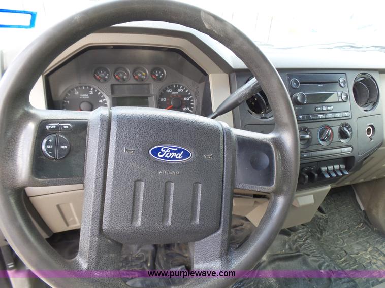 image for item L1571 2008 Ford F450 Super Duty XL Crew Cab service truck