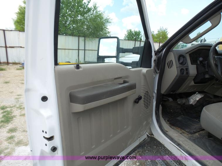 image for item L1571 2008 Ford F450 Super Duty XL Crew Cab service truck