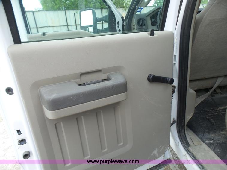 image for item L1571 2008 Ford F450 Super Duty XL Crew Cab service truck