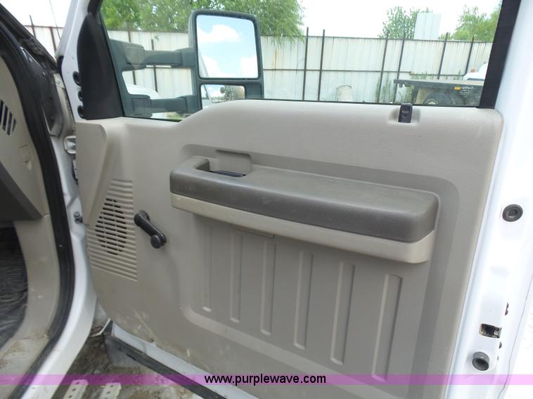 image for item L1571 2008 Ford F450 Super Duty XL Crew Cab service truck