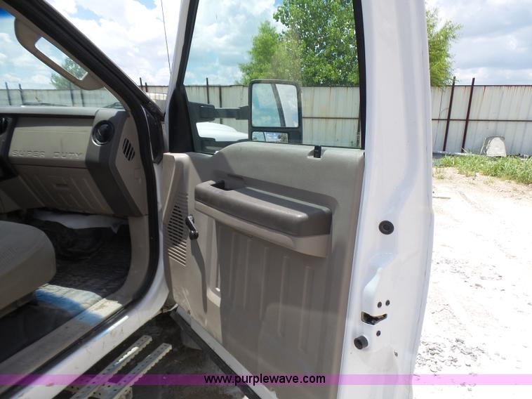 image for item L1571 2008 Ford F450 Super Duty XL Crew Cab service truck