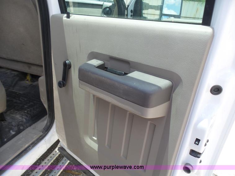 image for item L1571 2008 Ford F450 Super Duty XL Crew Cab service truck