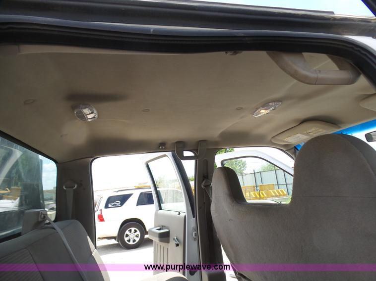 image for item L1571 2008 Ford F450 Super Duty XL Crew Cab service truck