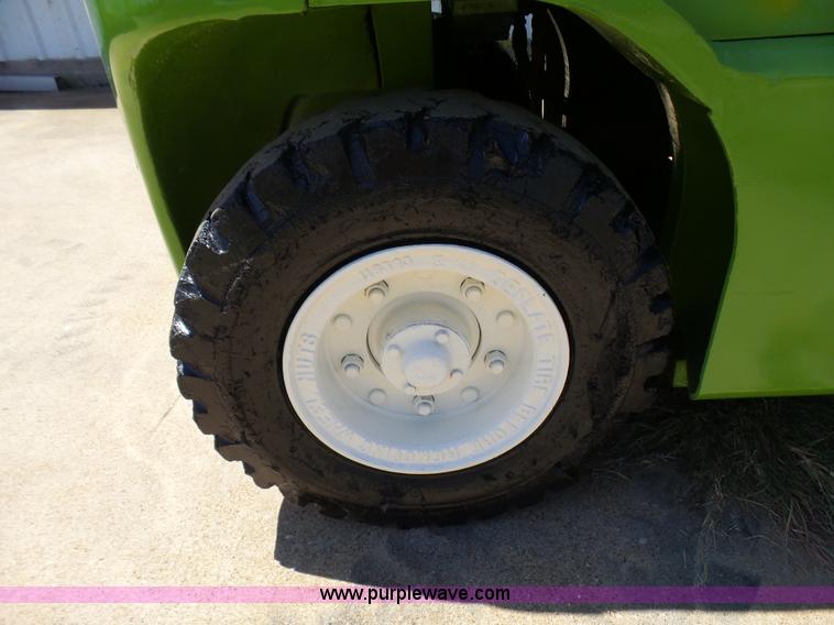 image for item L1574 Clark CY80 forklift