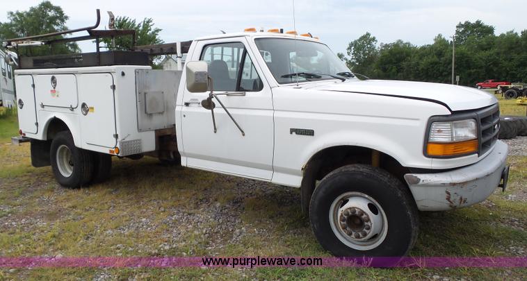 image for item L5513 1997 Ford F450 Super Duty service truck