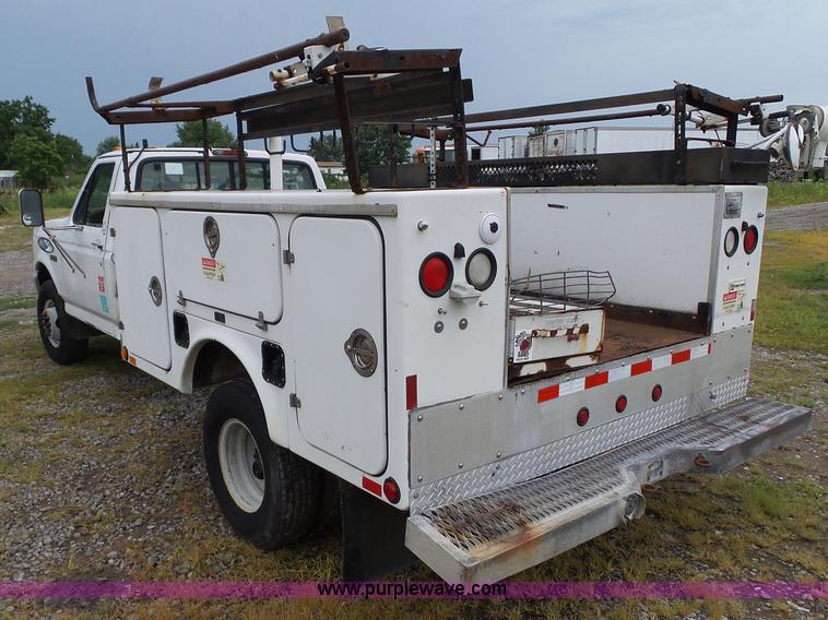 image for item L5513 1997 Ford F450 Super Duty service truck