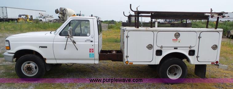 image for item L5513 1997 Ford F450 Super Duty service truck