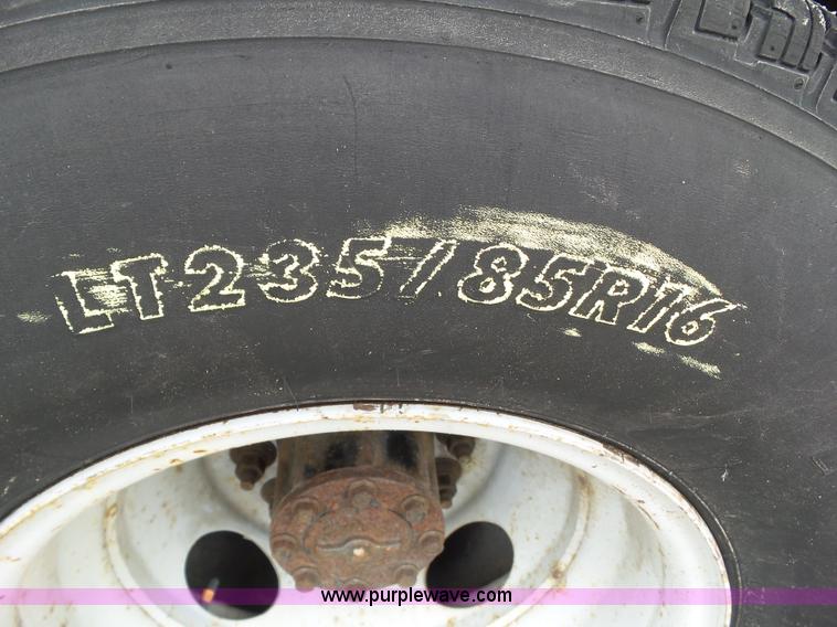 image for item L5513 1997 Ford F450 Super Duty service truck