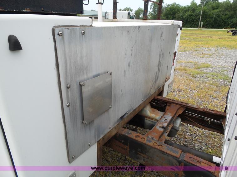 image for item L5513 1997 Ford F450 Super Duty service truck