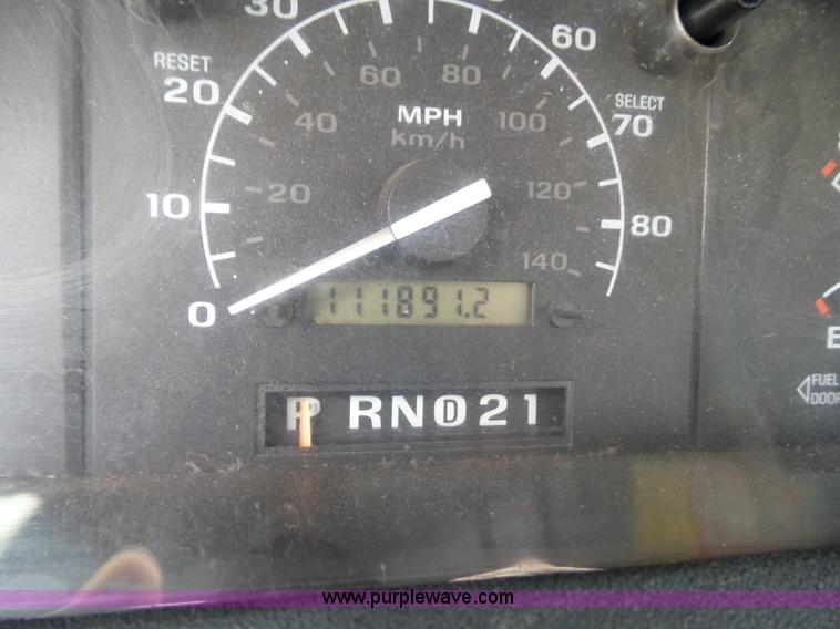 image for item L5513 1997 Ford F450 Super Duty service truck