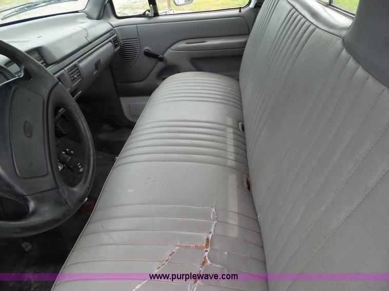 image for item L5513 1997 Ford F450 Super Duty service truck