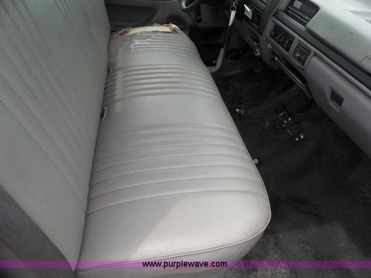 image for item L5513 1997 Ford F450 Super Duty service truck