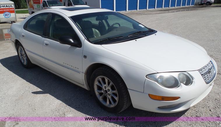 image for item L5515 1999 Chrysler 300M