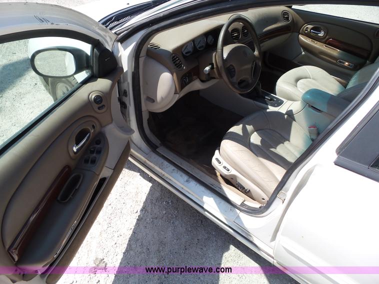 image for item L5515 1999 Chrysler 300M