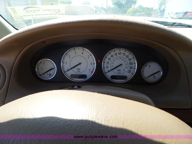 image for item L5515 1999 Chrysler 300M