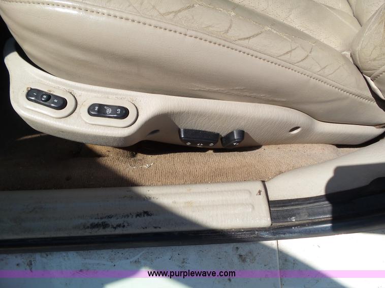 image for item L5515 1999 Chrysler 300M