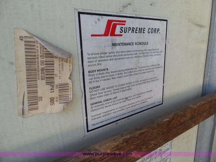 image for item L5516 2002 Ford E350 Super Duty box truck