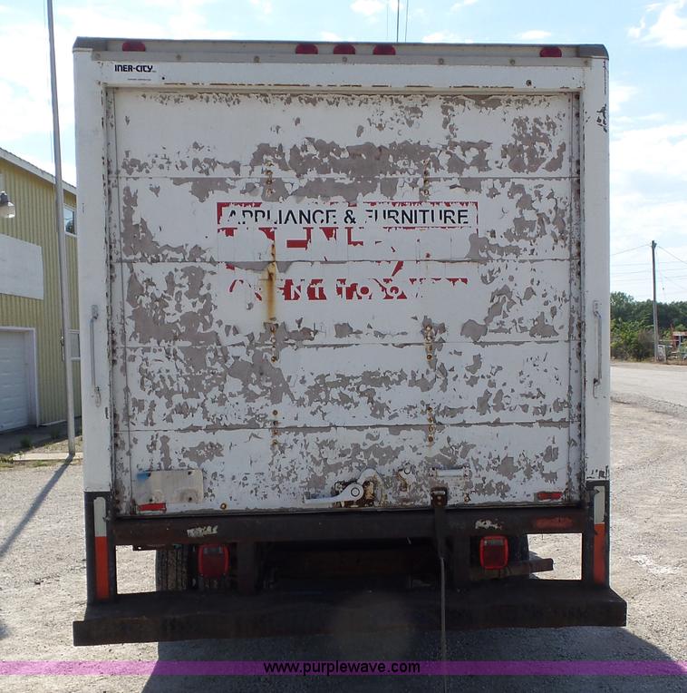 image for item L5517 1997 Ford Club Wagon E350 box truck