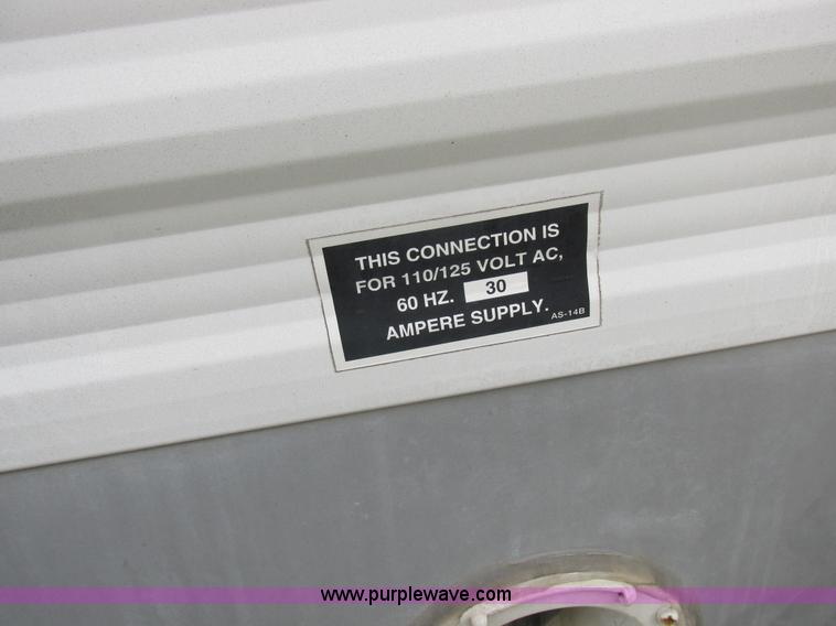 image for item L6198 2005 Sunray Smokey camper