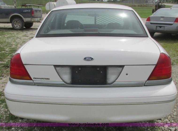 image for item L6199 1999 Ford Crown Victoria Police Interceptor
