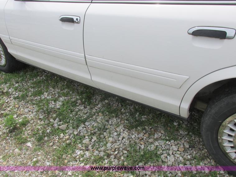 image for item L6199 1999 Ford Crown Victoria Police Interceptor