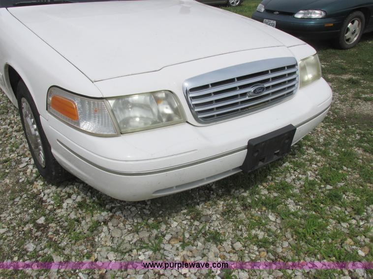 image for item L6199 1999 Ford Crown Victoria Police Interceptor