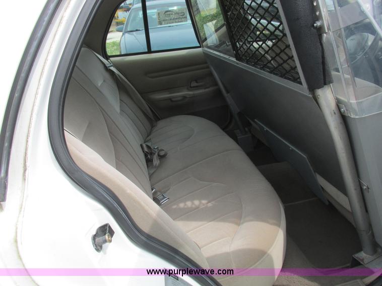 image for item L6199 1999 Ford Crown Victoria Police Interceptor