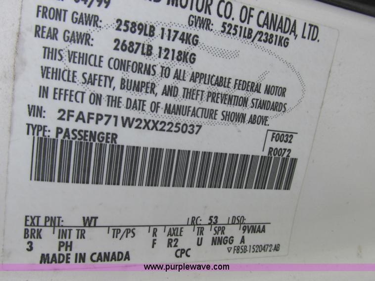 image for item L6199 1999 Ford Crown Victoria Police Interceptor