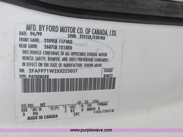 image for item L6199 1999 Ford Crown Victoria Police Interceptor