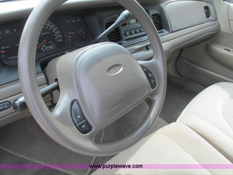image for item L6199 1999 Ford Crown Victoria Police Interceptor